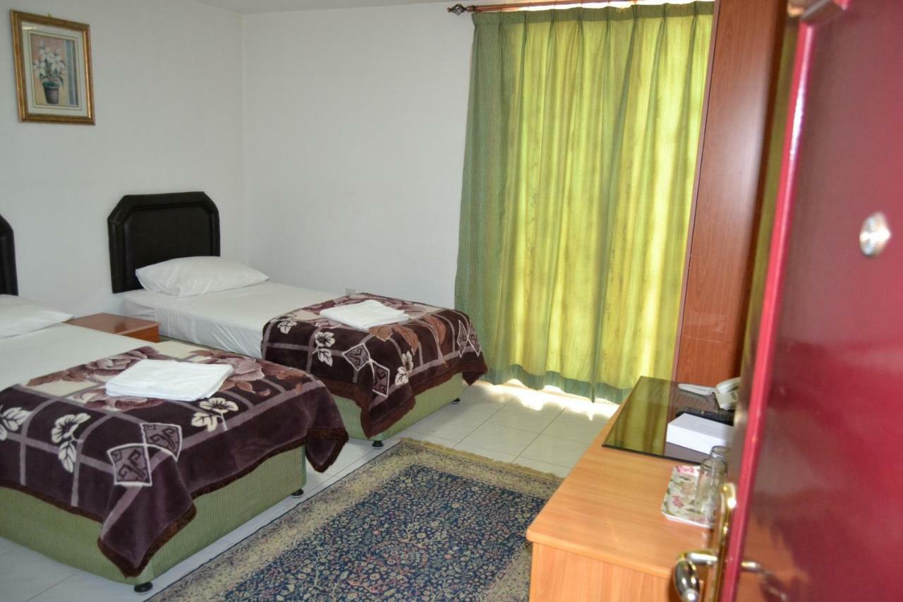 Green House Resort Sharjah Exteriör bild