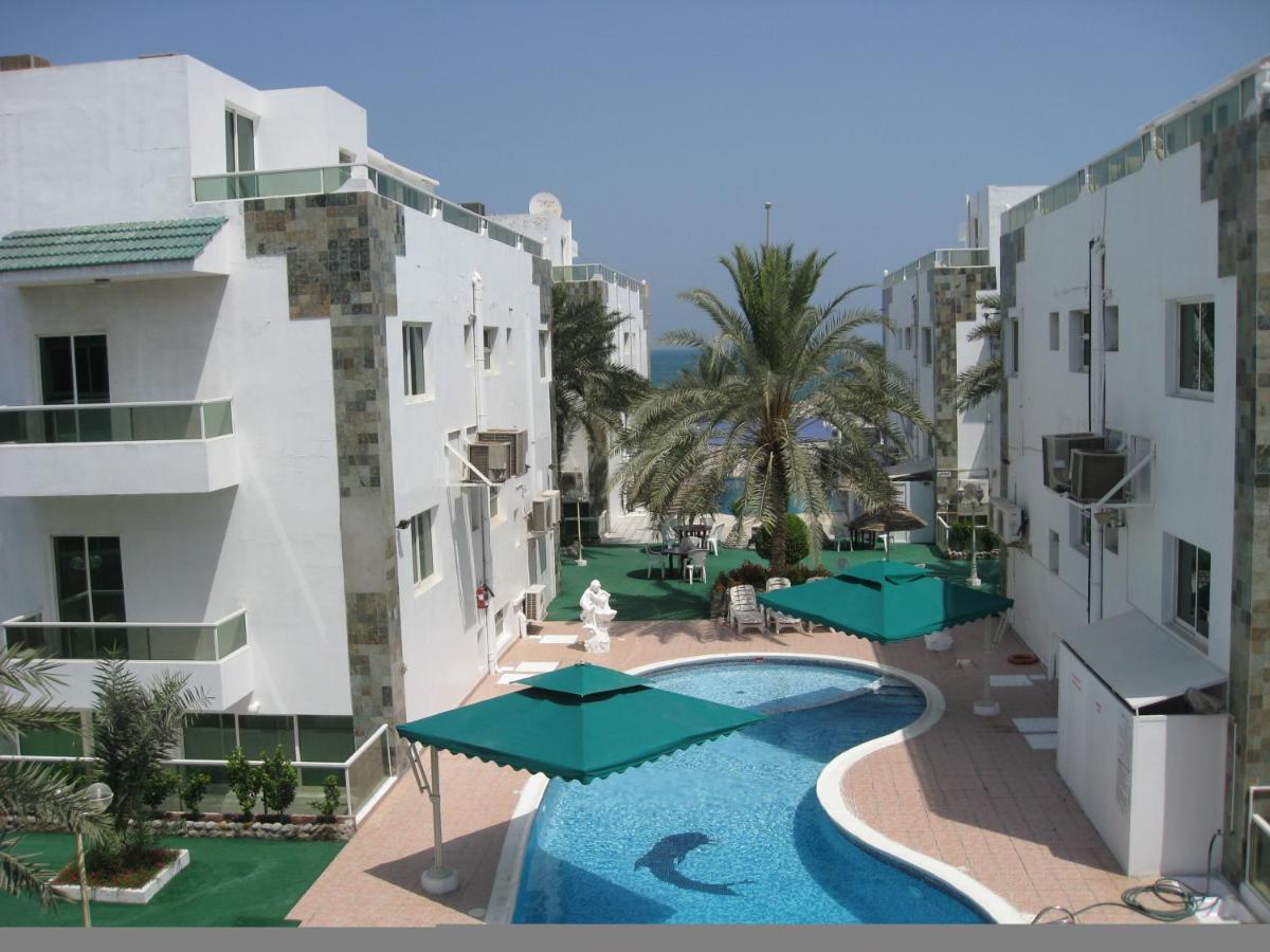 Green House Resort Sharjah Exteriör bild